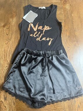 NWT HOUSE OF CB Nap All Day Black Satin Short Pajama Set Womens size XS